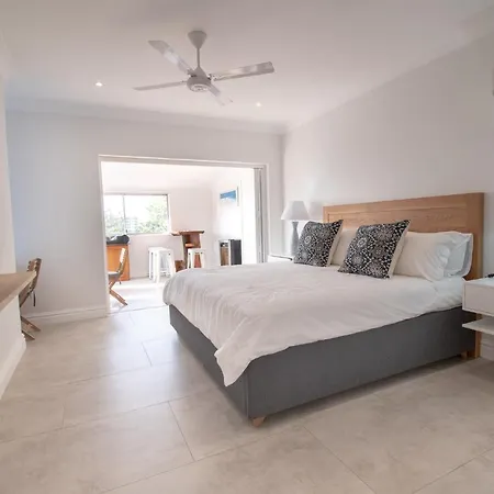4 Sea Breeze Umhlanga Rocks Apartamento Exterior foto